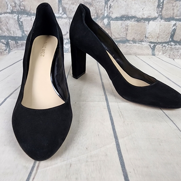 Nine West Journa Closed Toe Suede Classic Pump Heel Black Size 8 1/2 - Picture 6 of 12